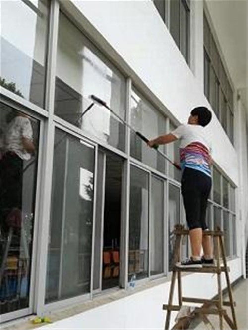 南京秦淮專業清潔服務 從地毯到高空，一站式潔凈解決方案